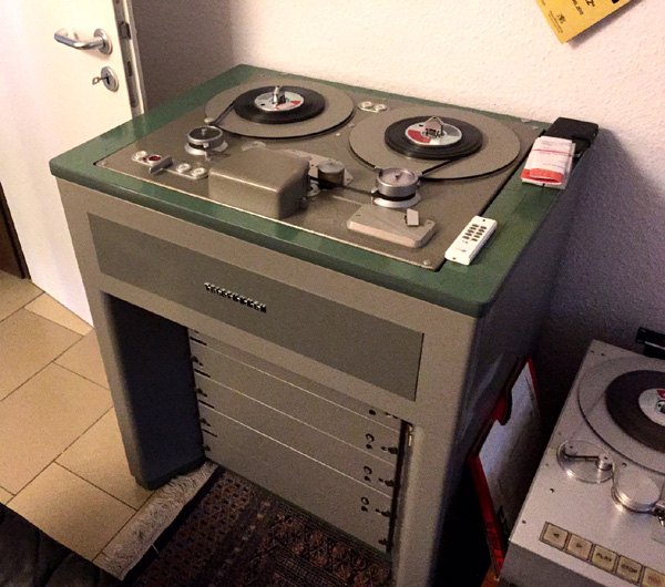 Telefunken M10