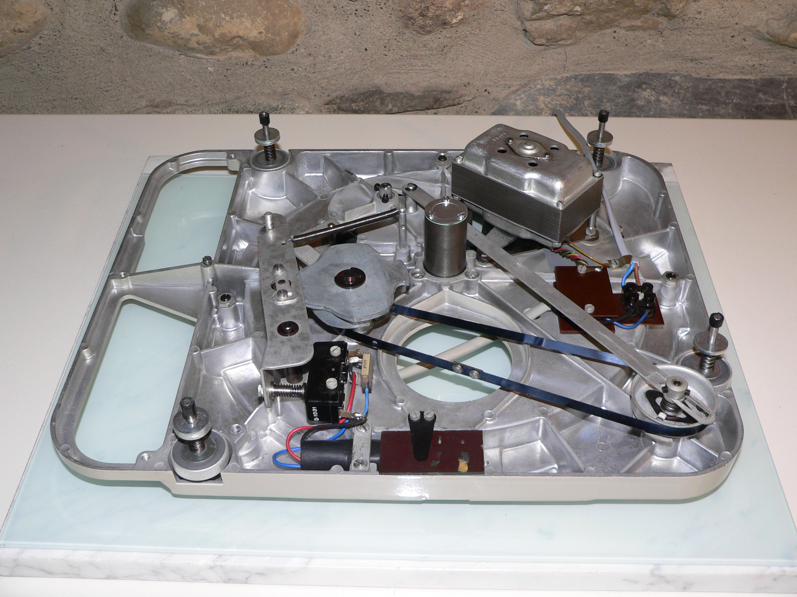 9001 Chassis
